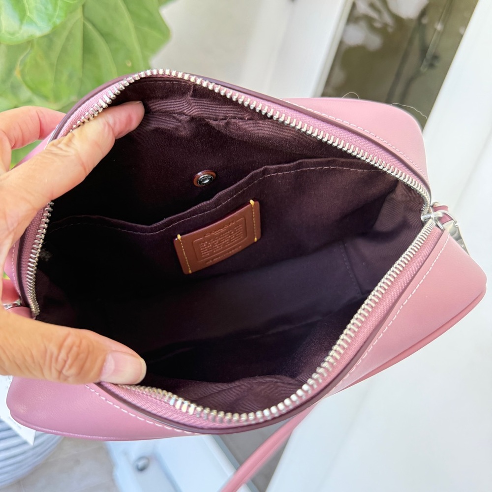 Last 2 ‼️Coach Jamie Camera Bag In Maxi Signature Canvas CCK73 Dusty Pink - Picture 11 of 15